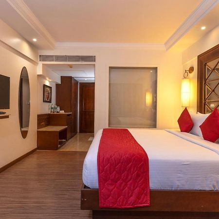 The Saibaba Hotel Τσενάι Εξωτερικό φωτογραφία