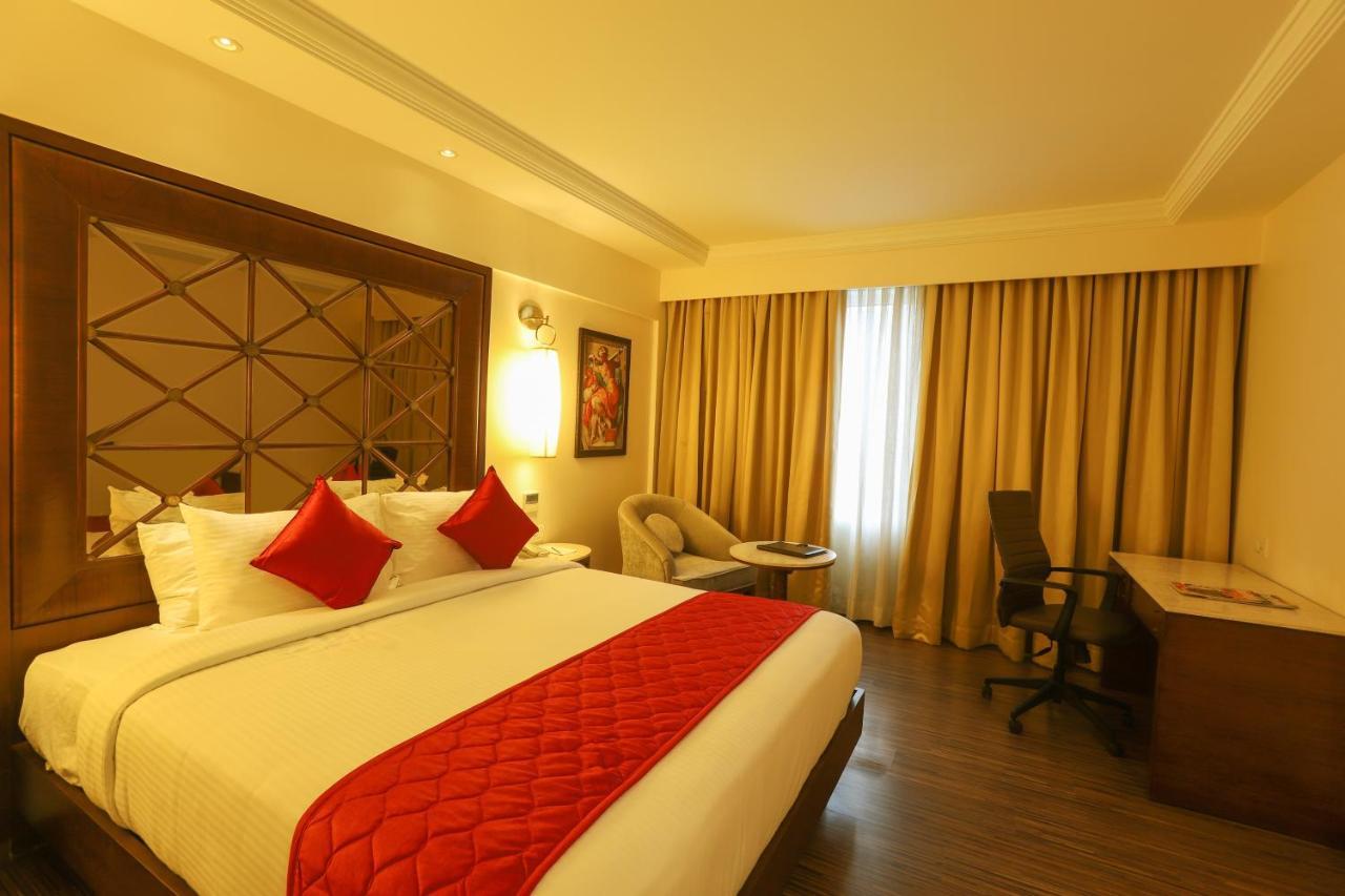 The Saibaba Hotel Τσενάι Εξωτερικό φωτογραφία